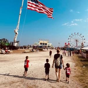 Meet your Posher, Danielle